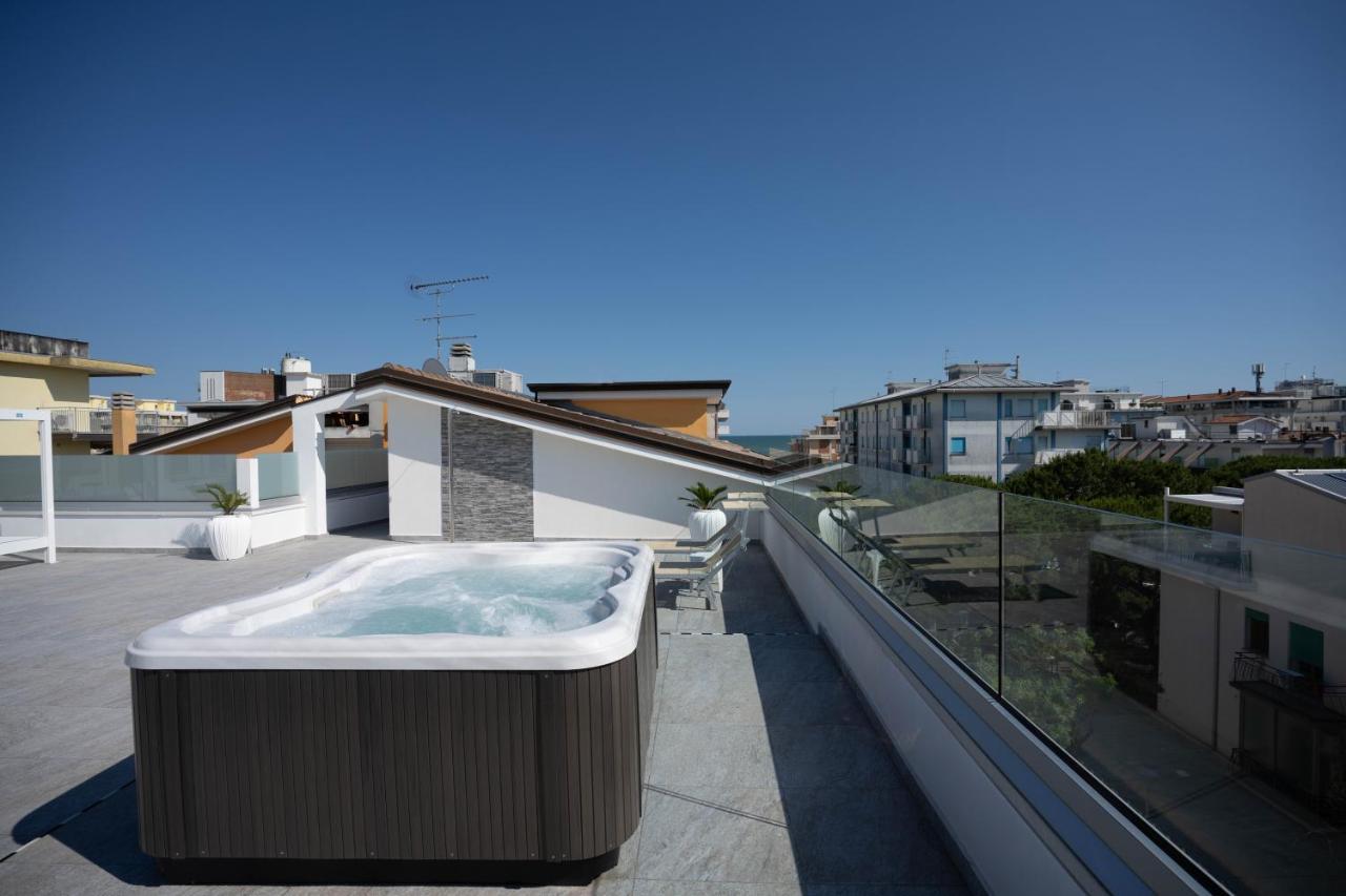 Hotel Eraclea 利多迪迪耶索洛 外观 照片