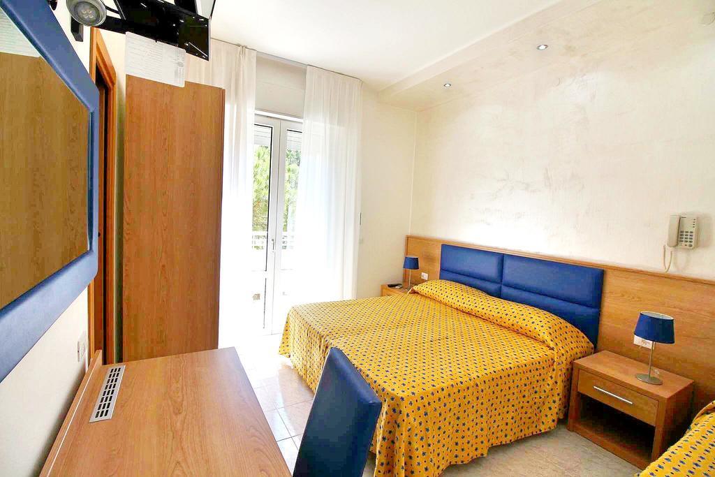 Hotel Eraclea 利多迪迪耶索洛 外观 照片