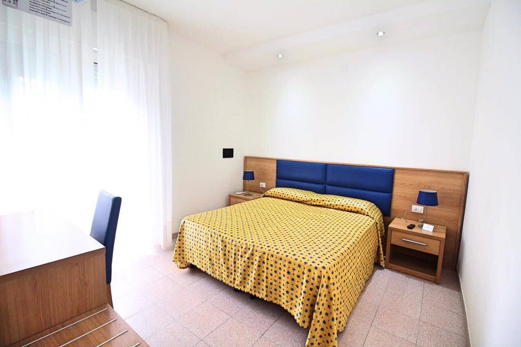 Hotel Eraclea 利多迪迪耶索洛 外观 照片